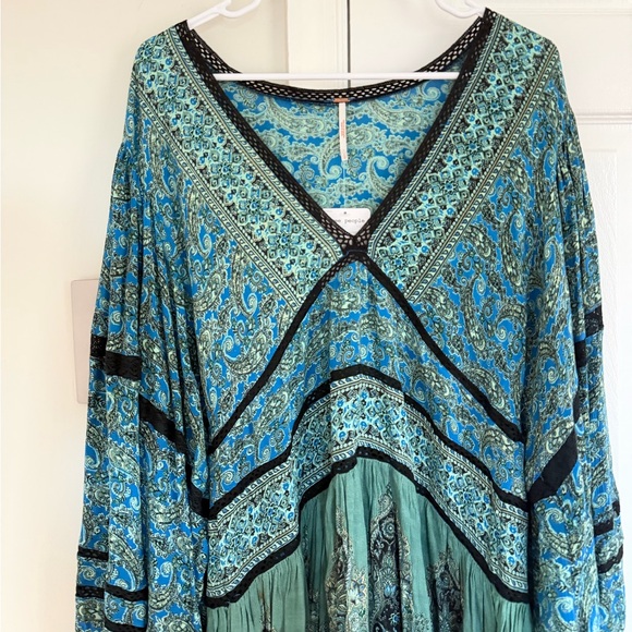 Free People Top Green Blue Luna Scarf Print Balloon Sleeve Boho Tunic L NWT - Picture 3 of 11